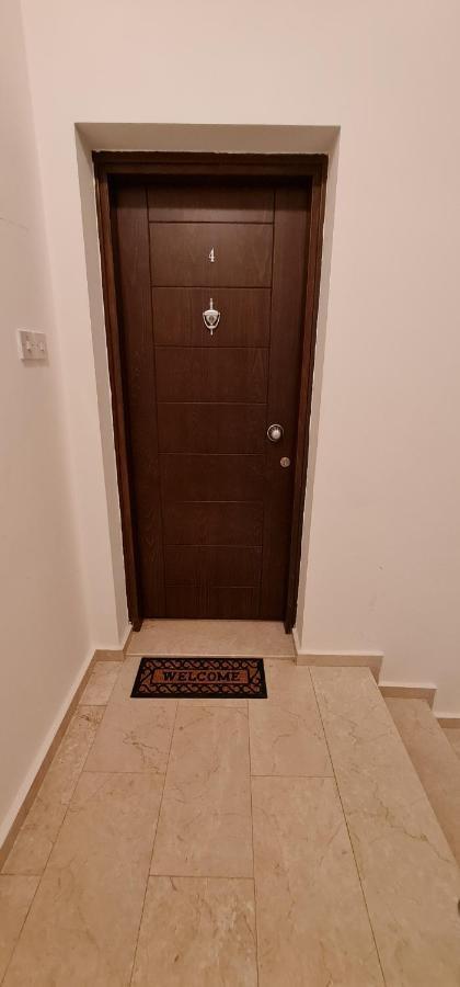 Oytam Apt Nicosia Exteriör bild