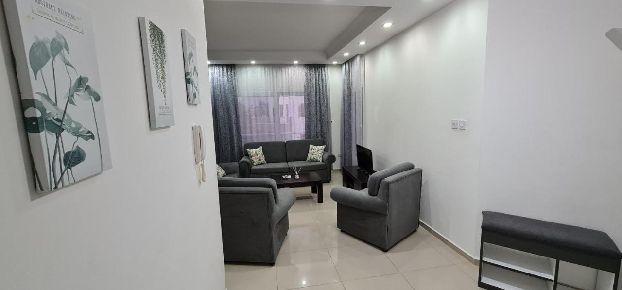 Oytam Apt Nicosia Exteriör bild