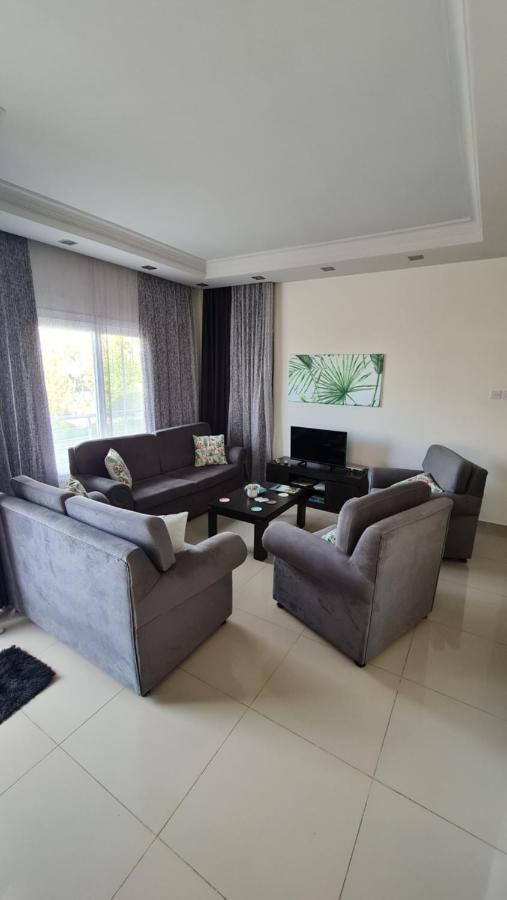 Oytam Apt Nicosia Exteriör bild