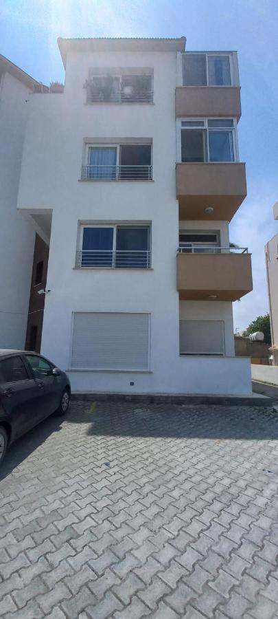 Oytam Apt Nicosia Exteriör bild
